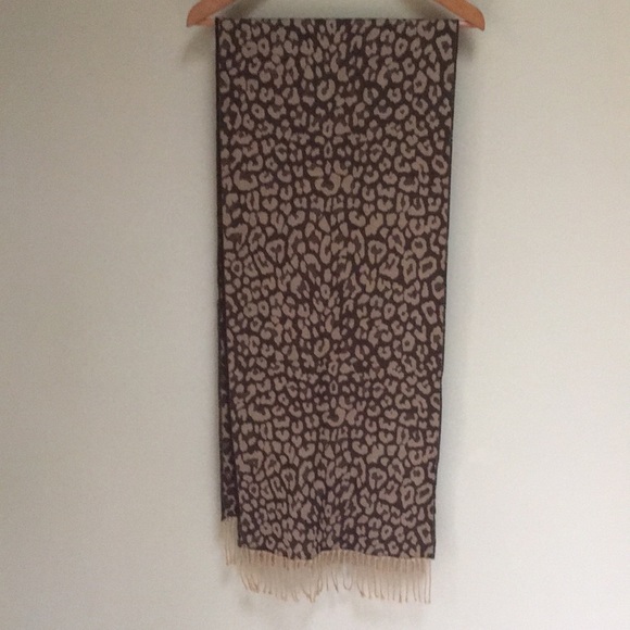 Brown and Tan Leopard Print Scarf 14”x 70” - Picture 4 of 5